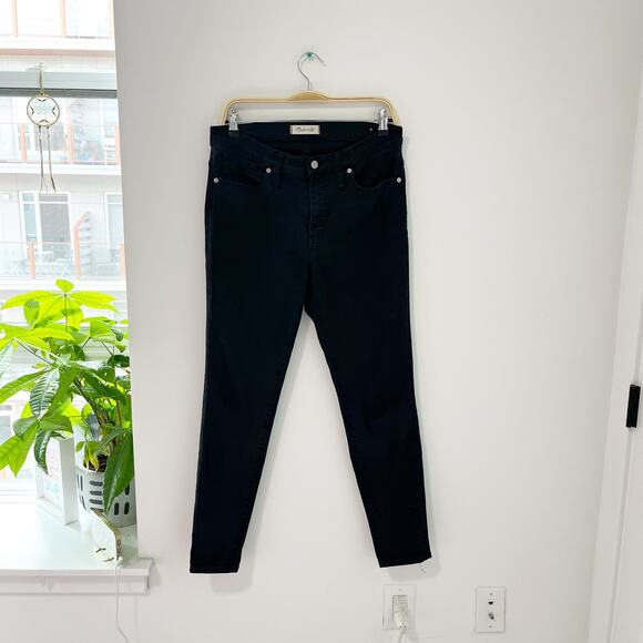 Madewell Denim - Madewell Black 9" Skinny Jeans Size 30